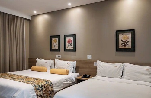 Centro Hotel | Family-Friendly Superior Triple Haven | Free Breakfast Buffet, Garden Access