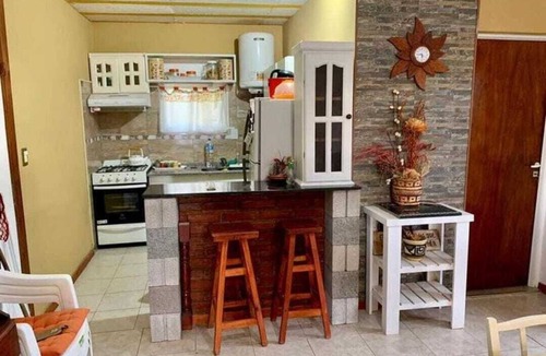 Mesopotamia House | Family getaway with pool and greenery