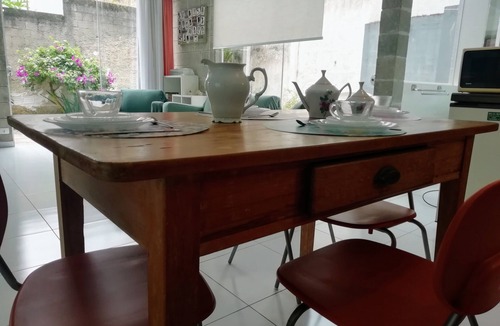 Sao Lourenco Apartment | Family Heirloom Furniture | A/C | Garden | Workspace | in Sâo Lourenço park.