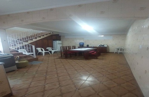 Aparecida House | FAMILY-SIZED TOWNHOUSE