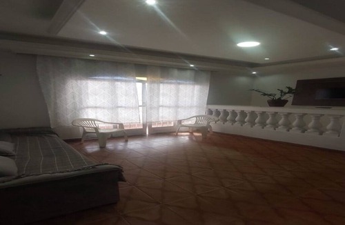 Aparecida House | FAMILY-SIZED TOWNHOUSE