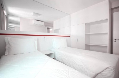 Sao Paulo Hotel | Family Stay With Pool, Gym Onsite | 0.7mi to Paulista Avenue