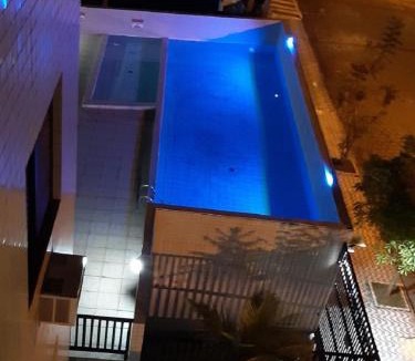 Vila Julia Apartment | Fb HOME Guaruja- Apartamento proximo as praias da Enseada e Pitangueiras - WI FI