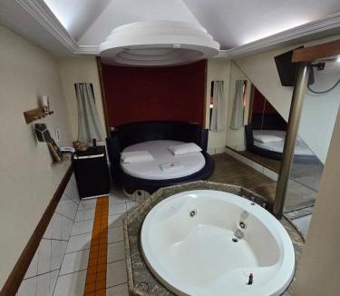 Taguatinga Hotel | Fiesta Brasilia Motel