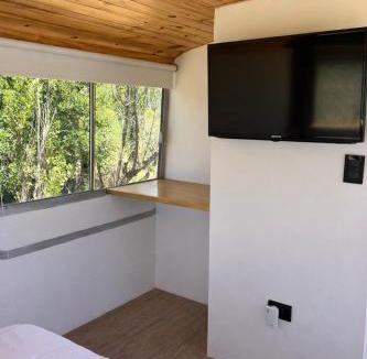 Cuadro Nacional Villa | Finca Los Racimos - The Wine Bus
