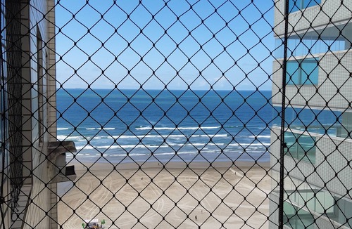 Aviacao Apartment | Fit HIGH STANDARD. Seafront building with sea view from the balcony