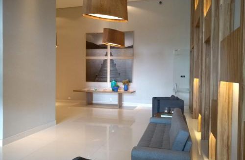 Osasco Apartment | Flat Aconchego, próximo ao centro de Osasco, ar condicionado, academia, piscina, wifi e varanda