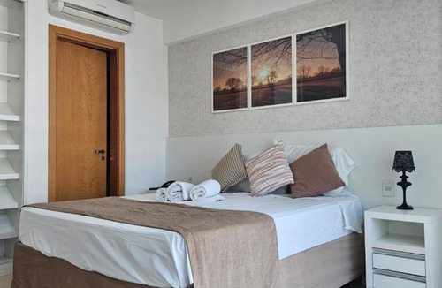 Setor Comercial Sul Hotel | Flat Confortável para Família ou a Trabalho, ao lado dos Ministérios e ESPLANADA, grande, completo, academia e no centro da cidade, em Saint Moritz Brasília Hotel