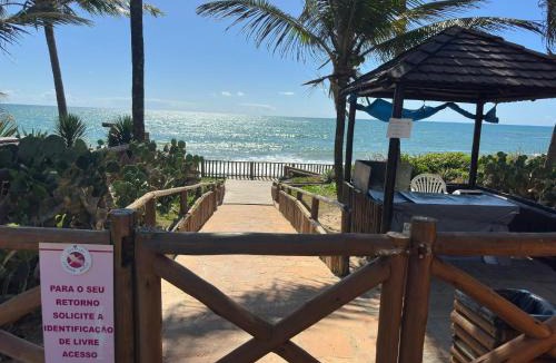 Jenipabu Apartment | Flat Guarajuba - 3 quartos 2 andar à Beira Mar - pé areia - governança com arrumadeira e Wi Fi inclusos