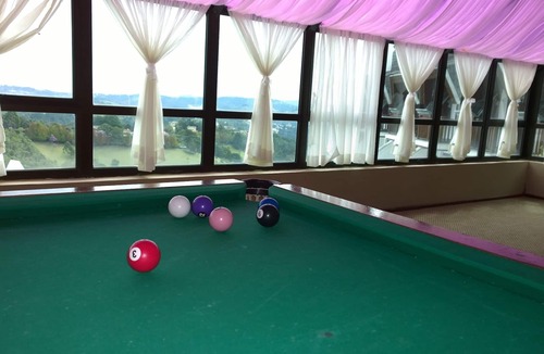 Alto do Capivari Apartment | *FLAT in the mountain for 7 people (3 bedrooms)* HEATED POOL*