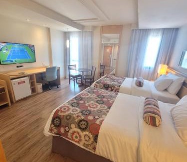 Setor Hoteleiro Norte Hotel | FLAT LETS IDEA BRASÍLIA HOTEL COM LIMPEZA DIÁRIA GRÁTIS, AO LADO DA ESPLANADA DOS MINISTÉRIOS E DO ESTÁDIO MANÉ GARRINCHA, COM WI-FI, PISCINA, ACADEMIA, SAUNA By REI DOS FLATS