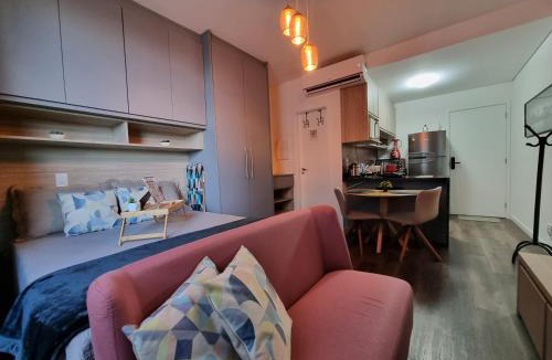 Alphaville Apartment | Flat luxo, mobiliado c/ar, wi-fi, pisc. e academia