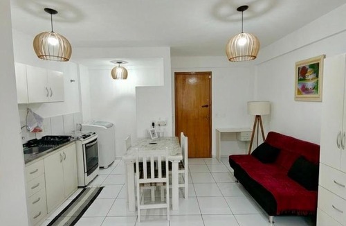 Uvaranas Apartment | Flat moderno ao lado da UEPG com Estacionamento