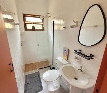 Lazaro Apartment | Flat perto de 3 praias com vaga e cozinha completa