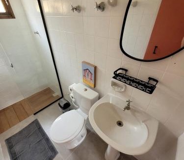 Lazaro Apartment | Flat perto de 3 praias com vaga e cozinha completa