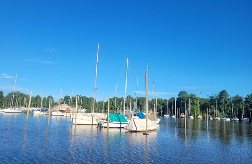 San Fernando Boat Rental | Floating Paradise. Houseboat in the middle of nature and river