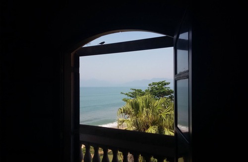 Caraguatatuba House | FOOT IN THE SAND - BEAUTIFUL HOUSE ON THE BEACH - SPACE AND COMFORT - POOL AND BARBECUE