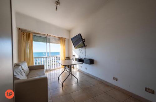 La Perla Apartment | Frente a la Playa en la Perla! Increíbles vistas del Mar