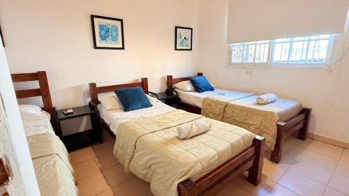 Villa Angela House | G2 Casa en Villa Ángela 2 dormitorios con Garage Independiente