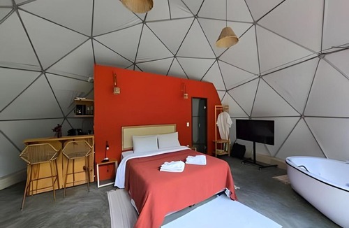 Dores do Rio Preto Ski Chalet | Glamping Caparaó |Hidro e Rio Privativo -Terracota