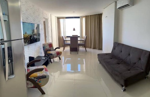Vicente Pinzon Apartment | Golden Panoramic View of the Waterfront
