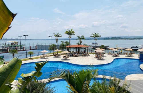 Smin Apartment | Gorgeous lakeside flat