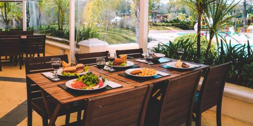 Solanas Apartment | Green Park