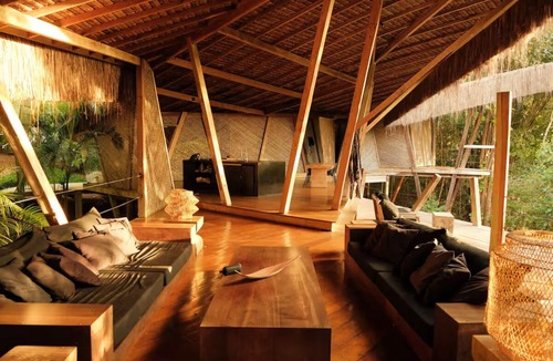 Itacare House | Green Whisper House