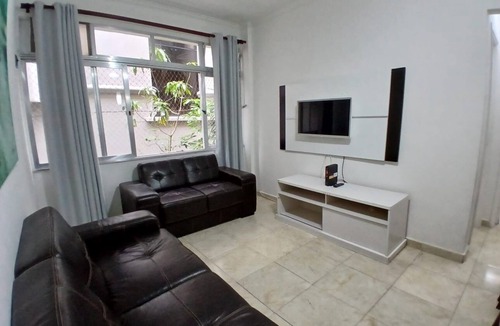 Balneario Cidade Atlantica Apartment | Guarujá, entire apartment, Enseada beach 2 minutes walk!