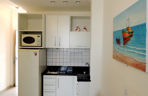 Pitangueiras Apartment | Guaruja, Pitangueiras beach, flat with services.