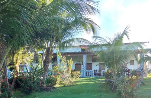 Silves House | Guesthouse facing Silves, 5 minutes from the bus terminal, with river access.