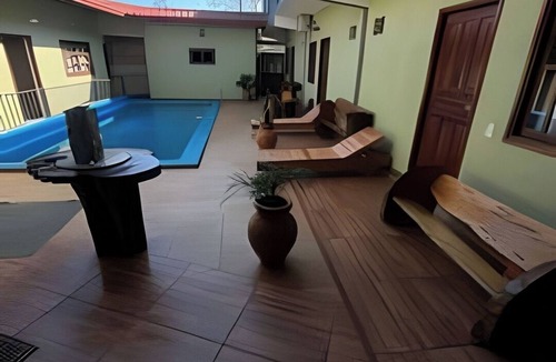 Zona Granja Apartment | Habitación 5 Pax - Con piscina y garage.