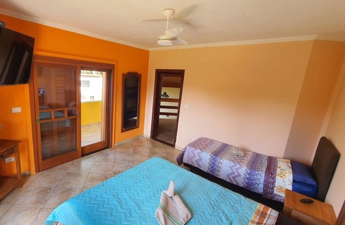 Caiocara House | Home at Atibaia - SP. Condominium with pool and nature