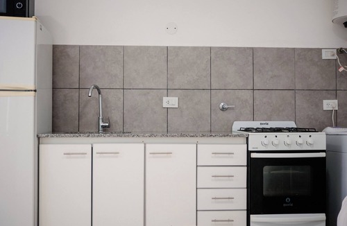 General Roca Apartment | Home office apartment with a fully equipped, comfortable desk, Roca