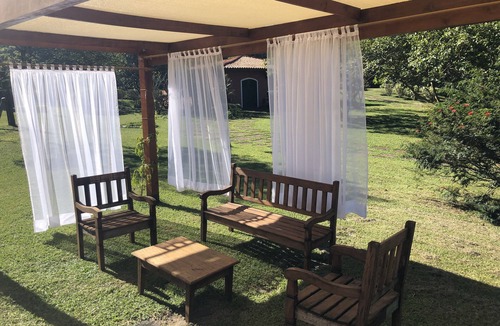 Itu House | Horse farm with a generous recreation area, farm animals, and complete infrastructure.