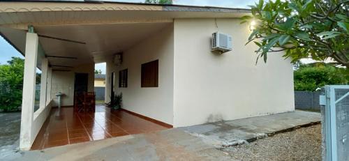 Jardim Alvorada House | Hospedagem Trevisan casa com 3 quartos e garagem de 1 a 10 pessoas