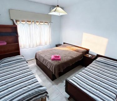 Villa Carlos Paz Hotel | hospedaje Colon