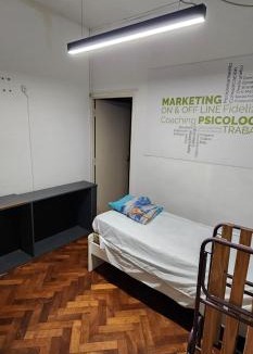 General San Martin Hostel | Hospedaje reconquista