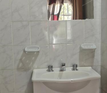 Finca El Potrero House | Hostal del Luna