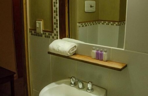 10 de Diciembre Hostel | Hostal El Korú