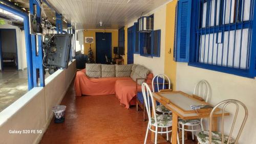 Indaia Bed & Breakfast | Hostel Pé na praia - Quartos e Barracas Camping