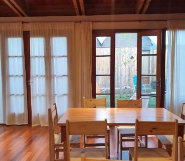 Colonia Chapadmalal Hotel | Hostería Casa Angirû