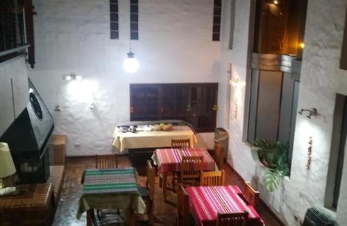 San Salvador de Jujuy Hotel | Hostería Familiar El Ceibo