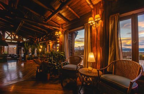 Macrozona Meseta Cerro Calafate Hotel | Hosteria Los Canelos