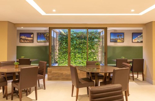 Tambau Hotel | Hotel Annamar Premium