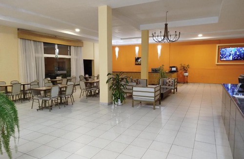 Fray Mamerto Esquiu Hotel | Hotel Don Oresttes