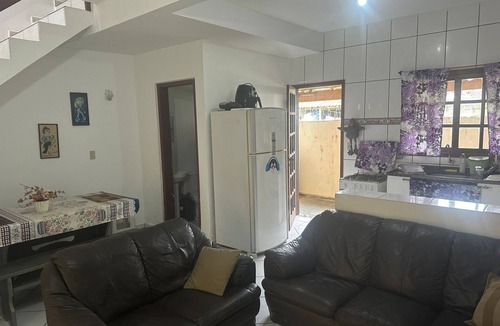Balneario Mogiano House | House in a gated community 500 meters from the beach! Barbecue and swimming pool.
