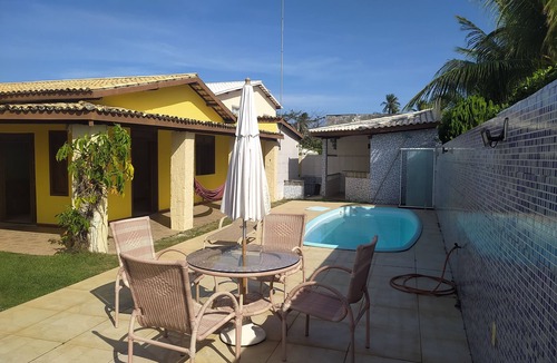 Barra do Jacuipe House | House in a gated community with a pool and air conditioning in the bedrooms, ideal for families.