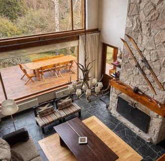 Villa Arelauquen Ski Chalet | House in Arelauquen Golf Club with 4 bedrooms