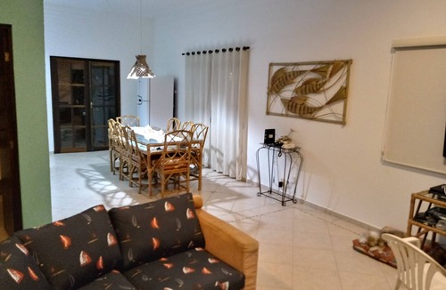 Jardim Capricornio House | House in Caraguatatuba, 150m from the beach, swimming pool, cable TV, wi-fi, 24-hour security!